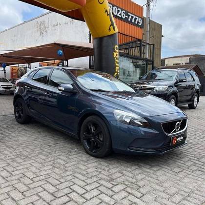 VOLVO V40 2.0 T4 KINETIC GASOLINA 4P AUTOMÁTICO VOLVO V40 2.0 T4 KINETIC GASOLINA 4P AUTOMÁTICO